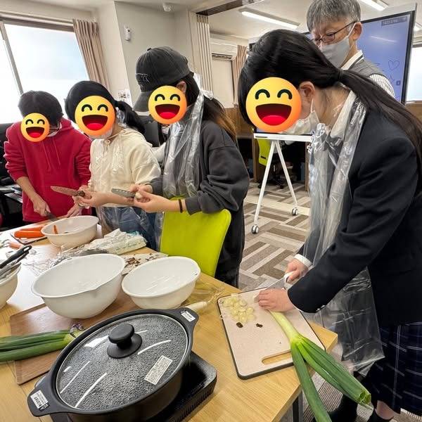 🍚生徒たちと「豚汁」を作りました！🔪